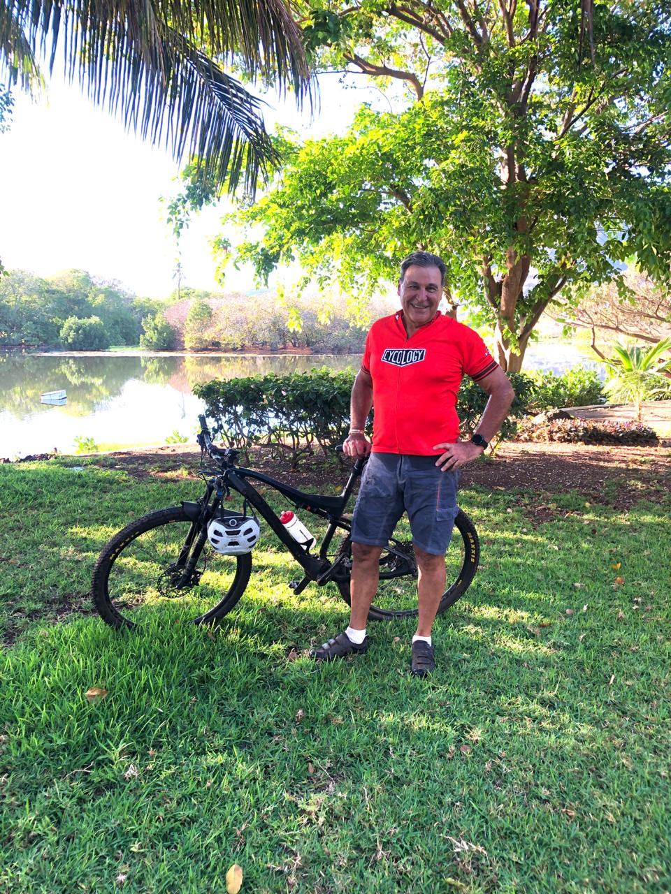 Cycling in Mauritius. Life in Mauritius.