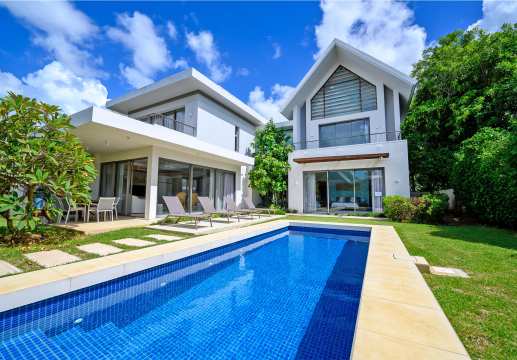 Luxury 4 Bedroom Villa with Private Pool at Mont Choisy Golf and Beach Estate