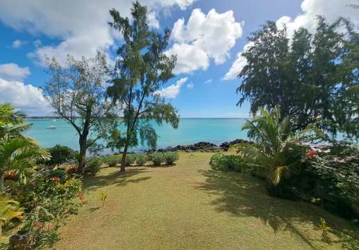 Grand Baie - Beach Villa for rent - Pam Golding Mauritius