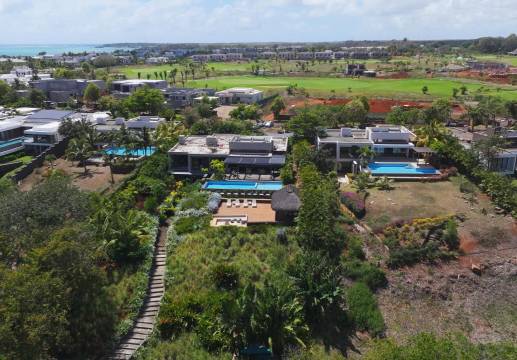 Villa d’Exception à Vendre au Domaine Golfique Azuri