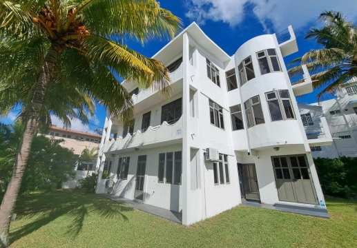 Trou aux Biches - Appartement à vendre - Pam Golding Mauritius