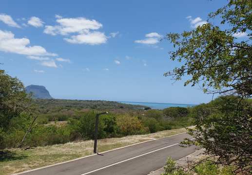 Land for sale - Spectacular location in a beautiful secured estate.