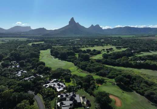 Tamarina Golf Estate – Luxurious Villas with Private Beach Access & Resort Style Living