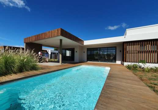 Superbe villa neuve meublée