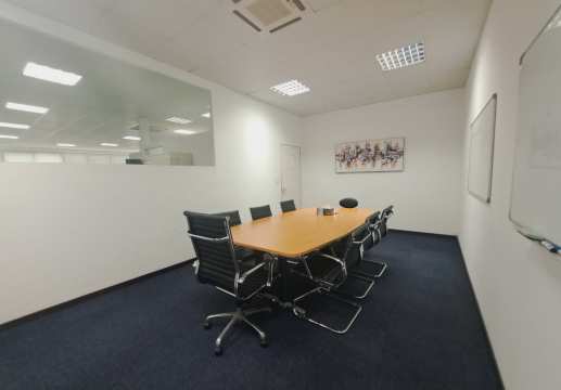 Fully furnished  office for rent in the heart of Ebene
 

 
