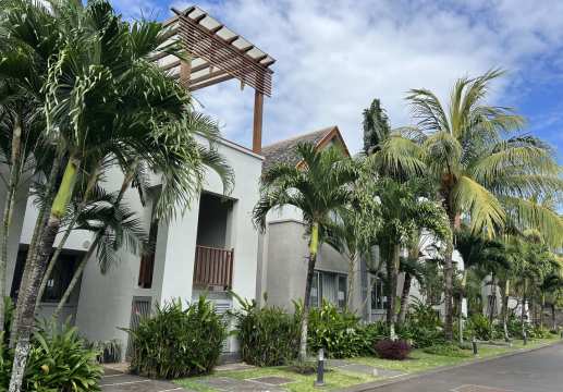 3 bedroom, all en-suite apartment in West Island, Black River