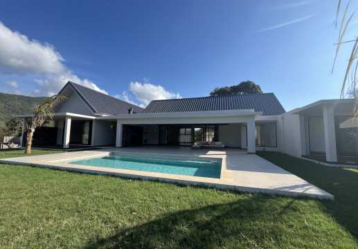 Freestanding 3 bedroom Villa in Domaine de Palmyre