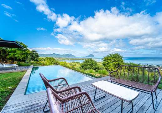 Luxury 4-Bedroom Villa for Sale in Plantation Marguery, Tamarin – Panoramic Coastal Views & Infinity Pool