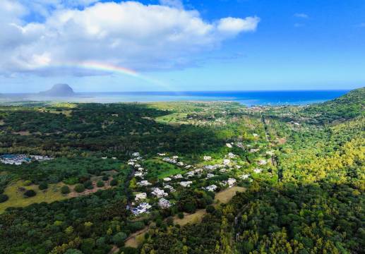 4-Bedroom Villa for Sale in Matala Lifestyle Estate, Rivière Noire – Mountain Escape with Pool & Lush Garden