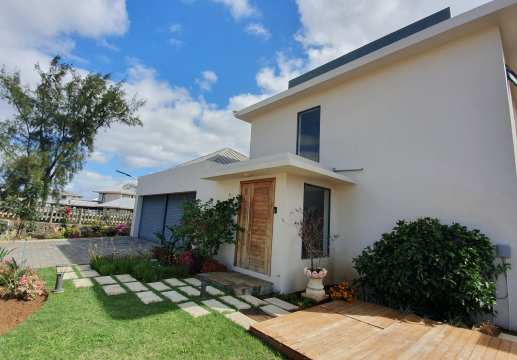 Belle maison moderne à vendre à Jardin d'Anna 1