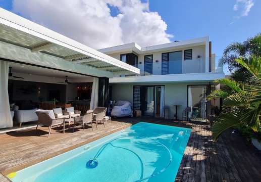 Villa Élégante 4 Chambres avec Piscine Privée à Pereybere | Old Mill Villas, Maurice