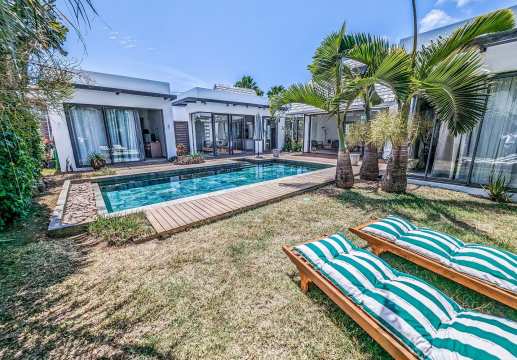 Dream villa in Grand Baie, Mauritius - 3 bedrooms + studio