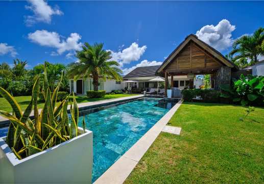 Exquisite 3-Bedroom Villa for Sale in Grand Baie | Luxury Living in Clos du Littoral