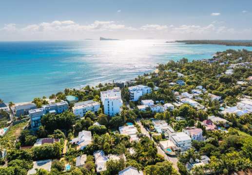 Appartement Élégant de 2 Chambres à Vendre à Pointe aux Canonniers, Île Maurice