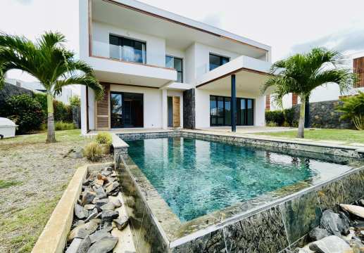 Brand New 4-Bedroom Villa in Akasha, Cap Tamarin – Private Pool, Garden & Smart City Family Living