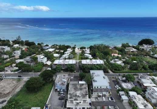 3 Bedroom Apartment with Sea Views in Tamarin